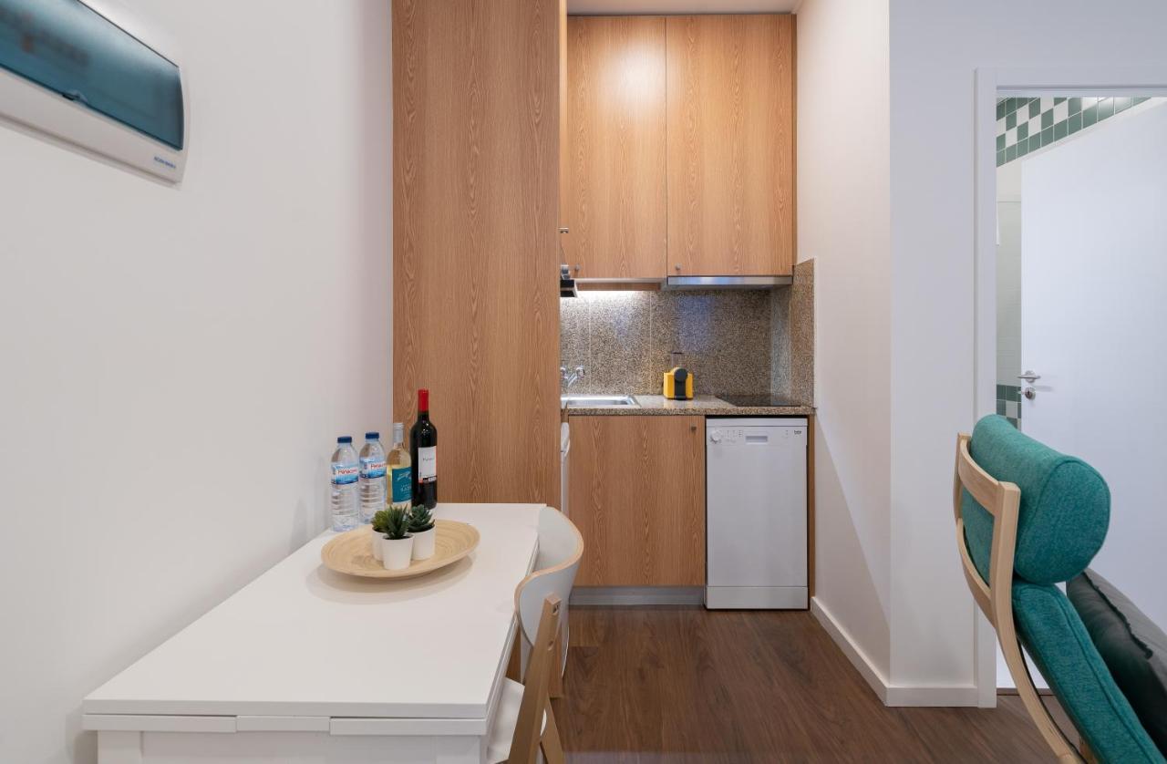 Host Wise - Modern Studios With Terrace - Walk Everywhere Порто Екстериор снимка